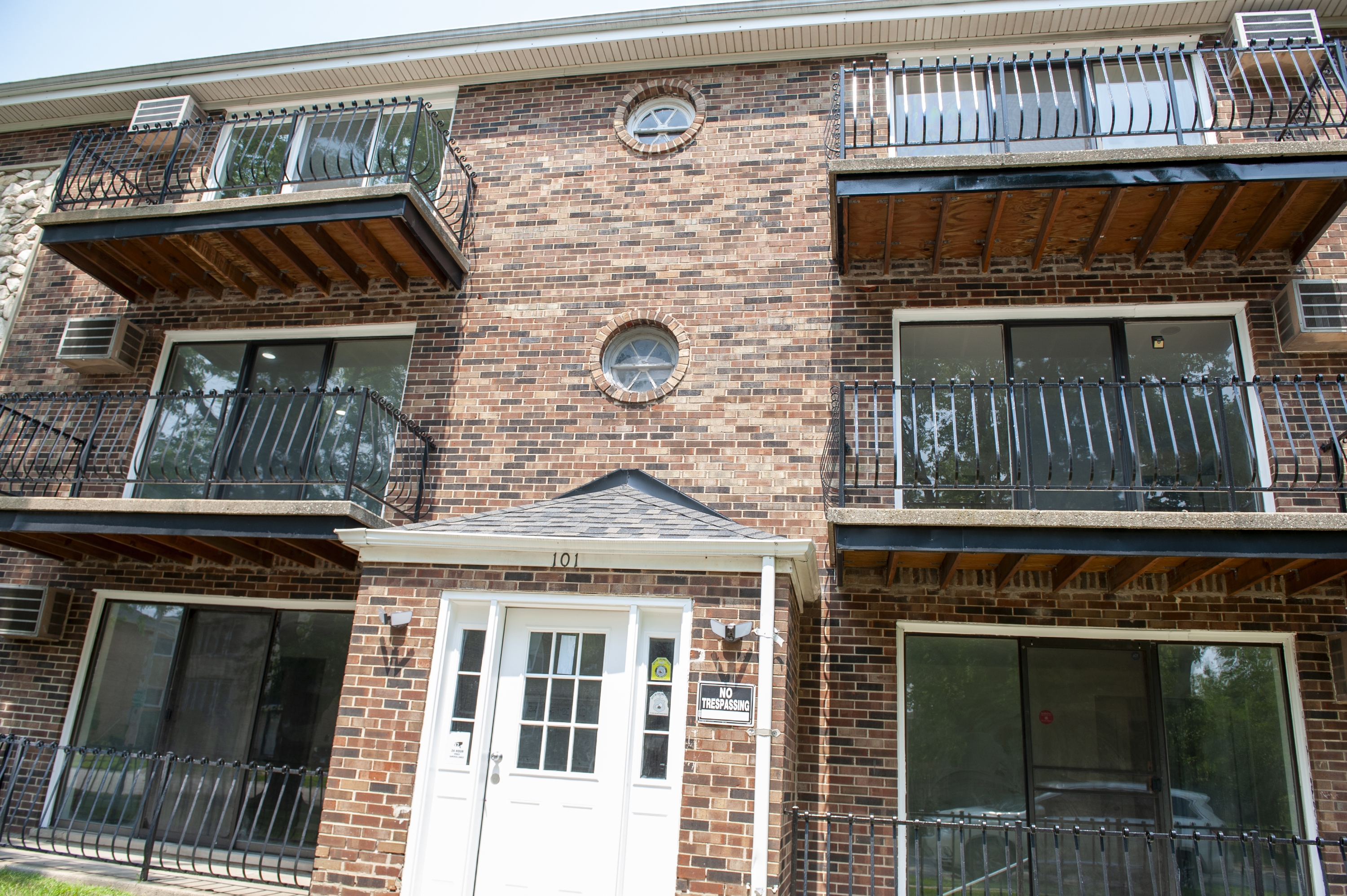 101 Oglesby 3E